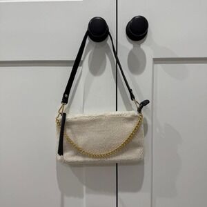 Like Dreams Cream Faux Shearling Baguette Bag Gold Chain ShoulderBag Cream/black
